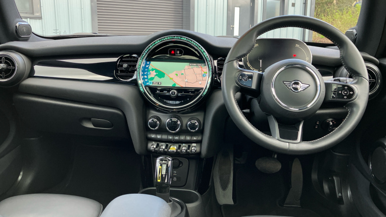 MINI Hatchback 135kW Cooper S Level 3 33kWh 3dr Auto Electric Hatchback